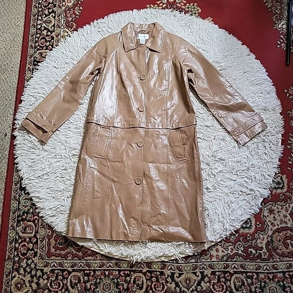 Vintage Newport News Slick Leather Coat Long Longline Tan Size 10 M Medium. ✨️💫